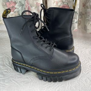 DR MARTENS WOMEN BOOTS AUDRICK 8 EYE PLATFORM BLACK LEATHER